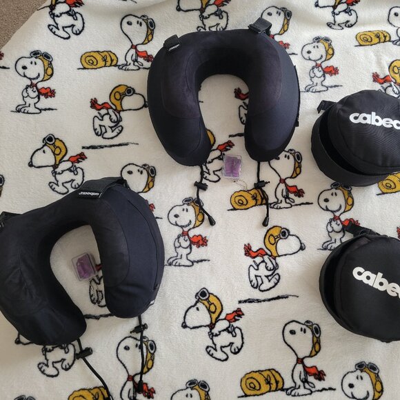 CABEAU Other - CABEAU The neck' Evolution S3. EUC 2 pillows with accessories included $55